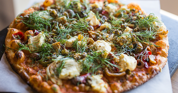 Chargrilled Red Pepper Pizza - Recipe | Folláin