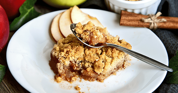 Cinnamon Apple Crumble - Recipe | Folláin