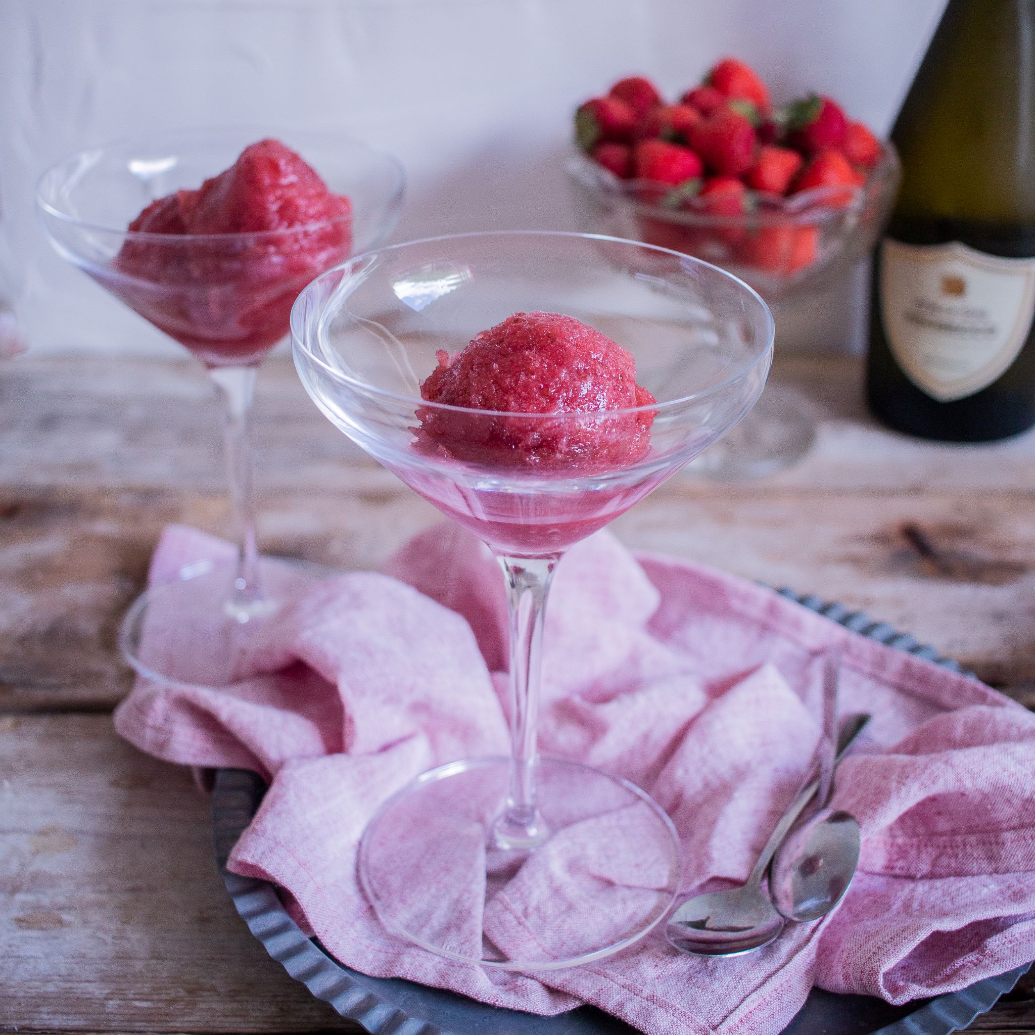 Strawberry &amp; Prosecco Sorbet - Recipe | Folláin